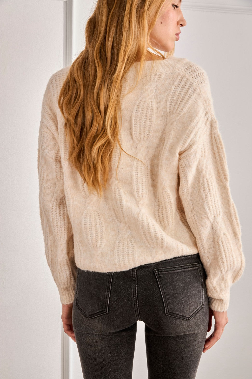 Howli Sweater