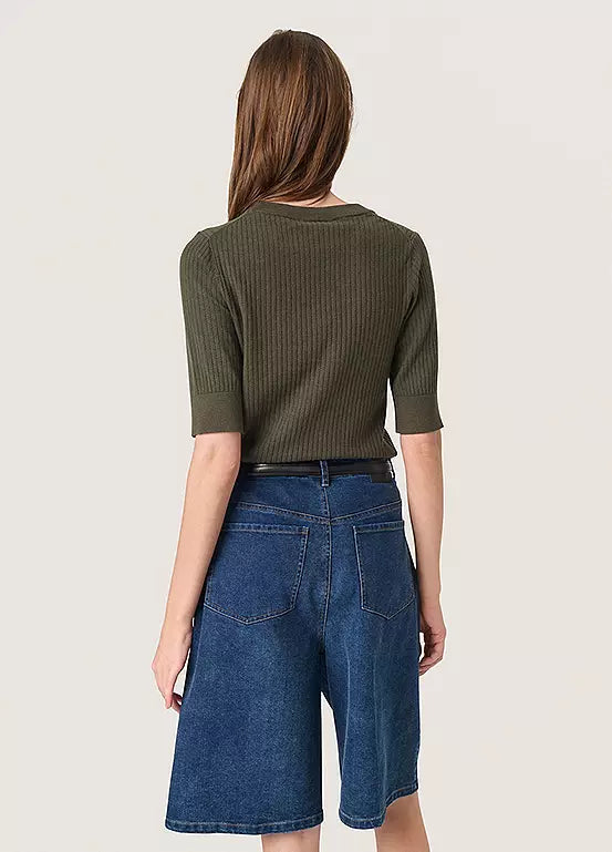 Spina Tee